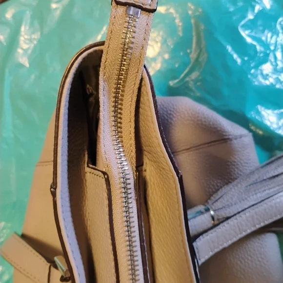 Michael Kors Light Gray Tote with Tassel and Wallet - Picture 7 of 15